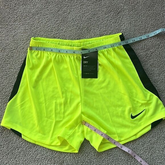 Nike Dri-Fit Women’s Shorts! - Picture 7 of 9